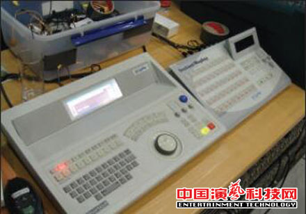 音频备份系统都包括哪些在演播室中效果图